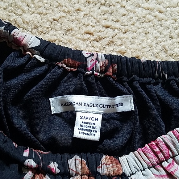 American Eagle Floral Shirt - Picture 3 of 3